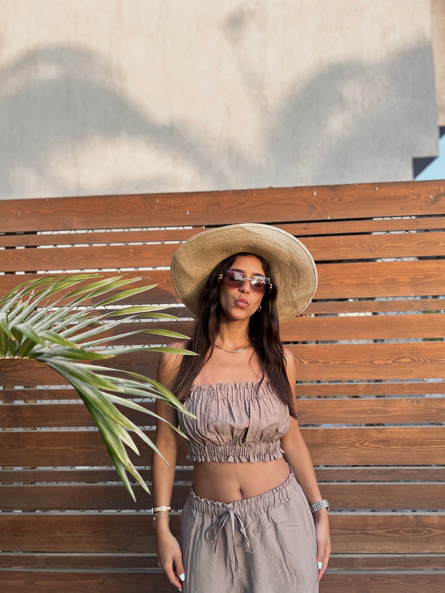 Ruffled set in Mocha