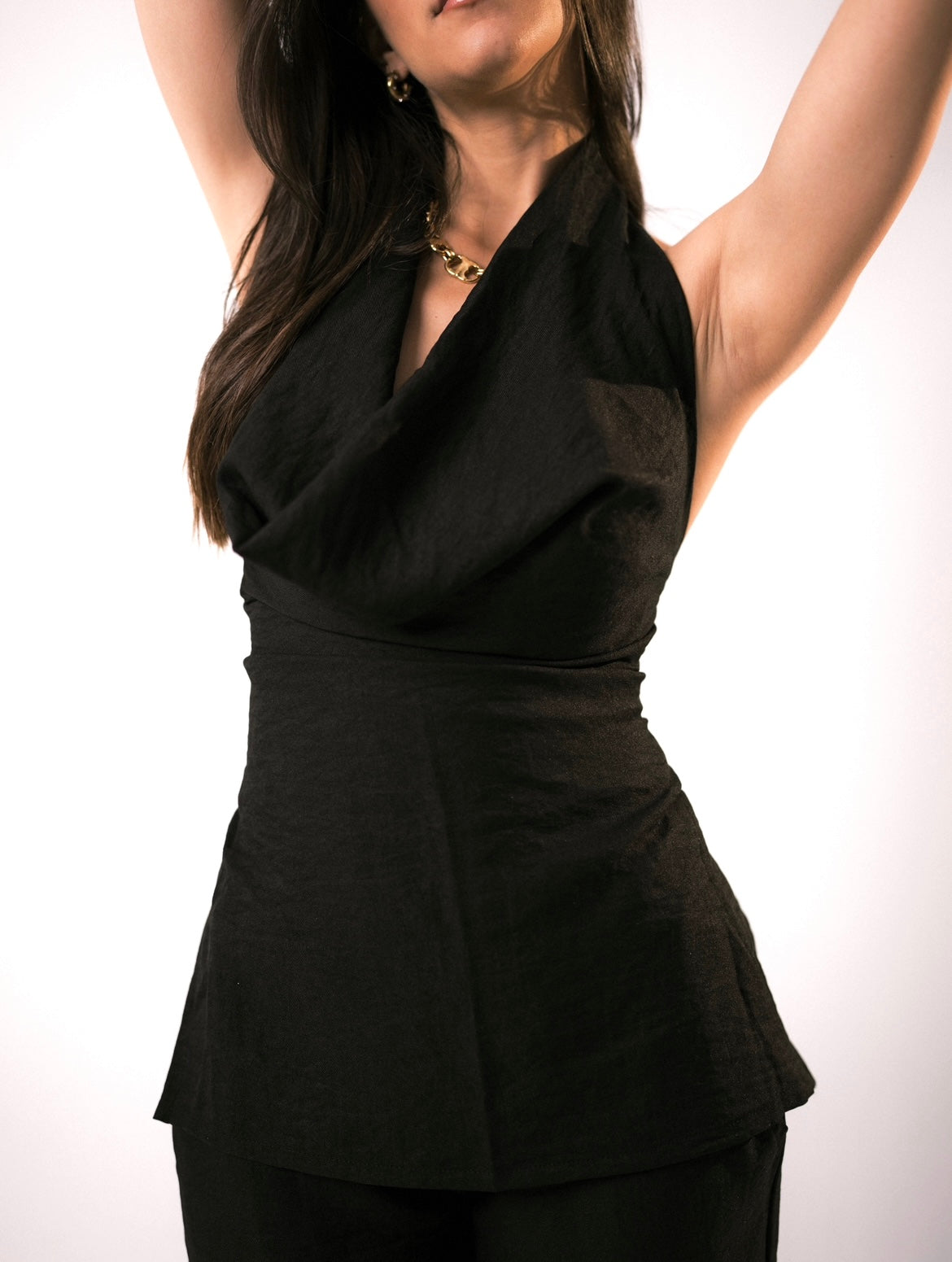 The Drapped set in black